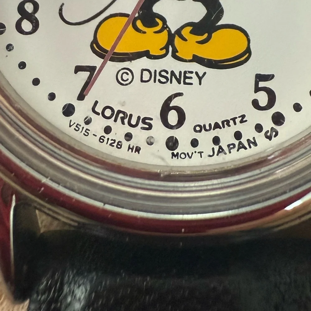 Vintage Lorus Disney Mickey Mouse moving arms watch NEW BATTERY